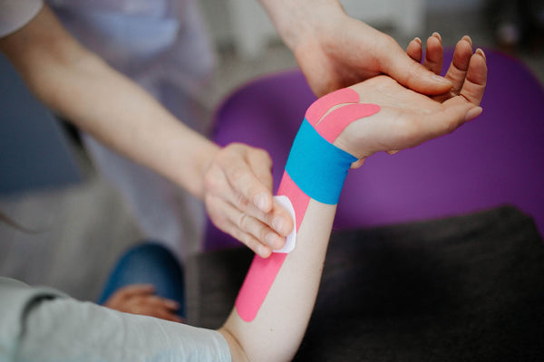 Dolor de antebrazo en el gym: causas y solución